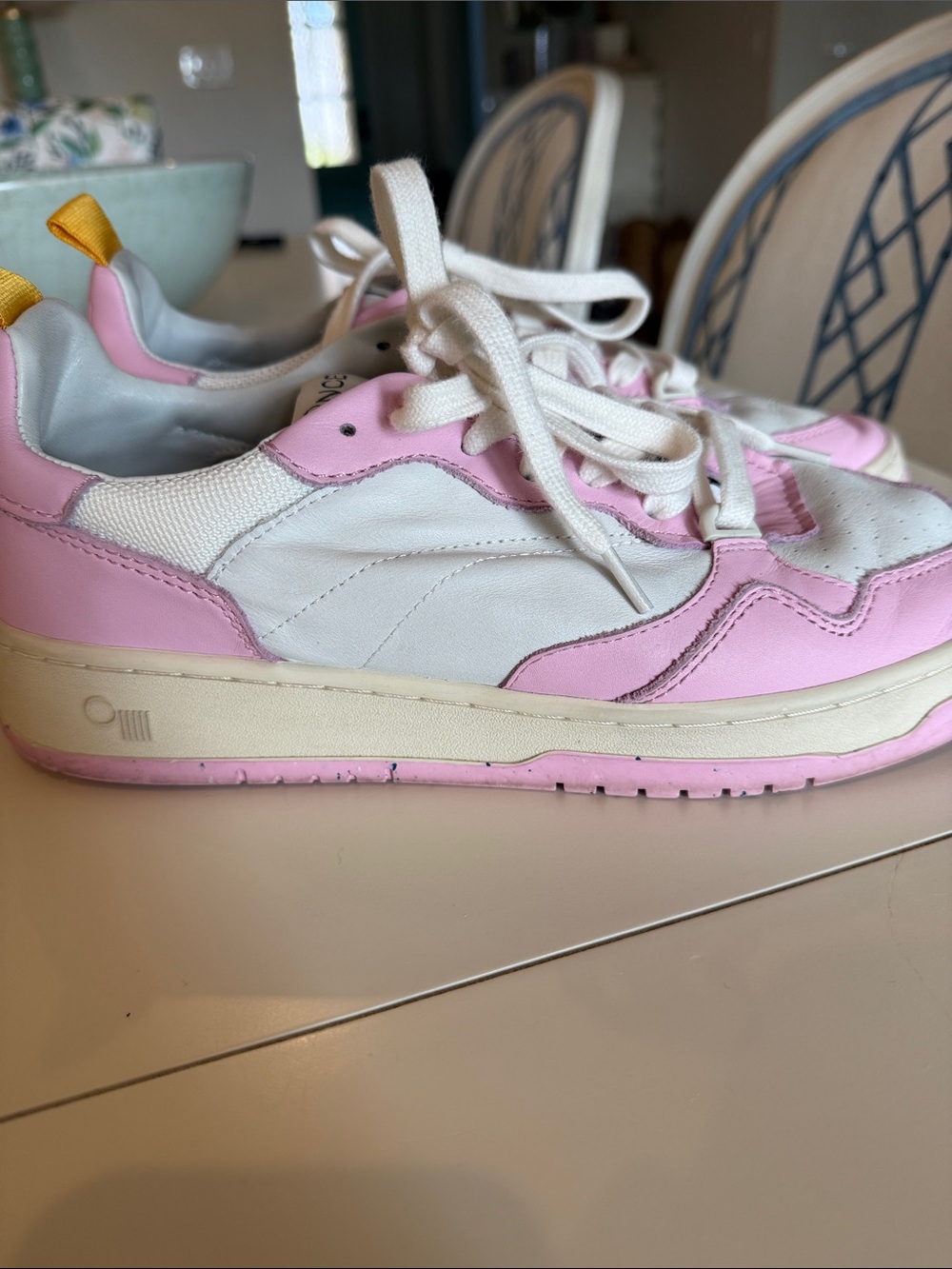 Oncept Pink & White Phoenix Leather Low-Top Sneakers for Women 11